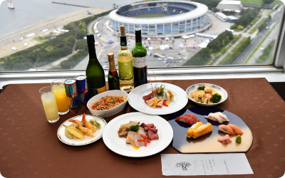 写真:父には見えない写真2_クラブラウンジの食事写真